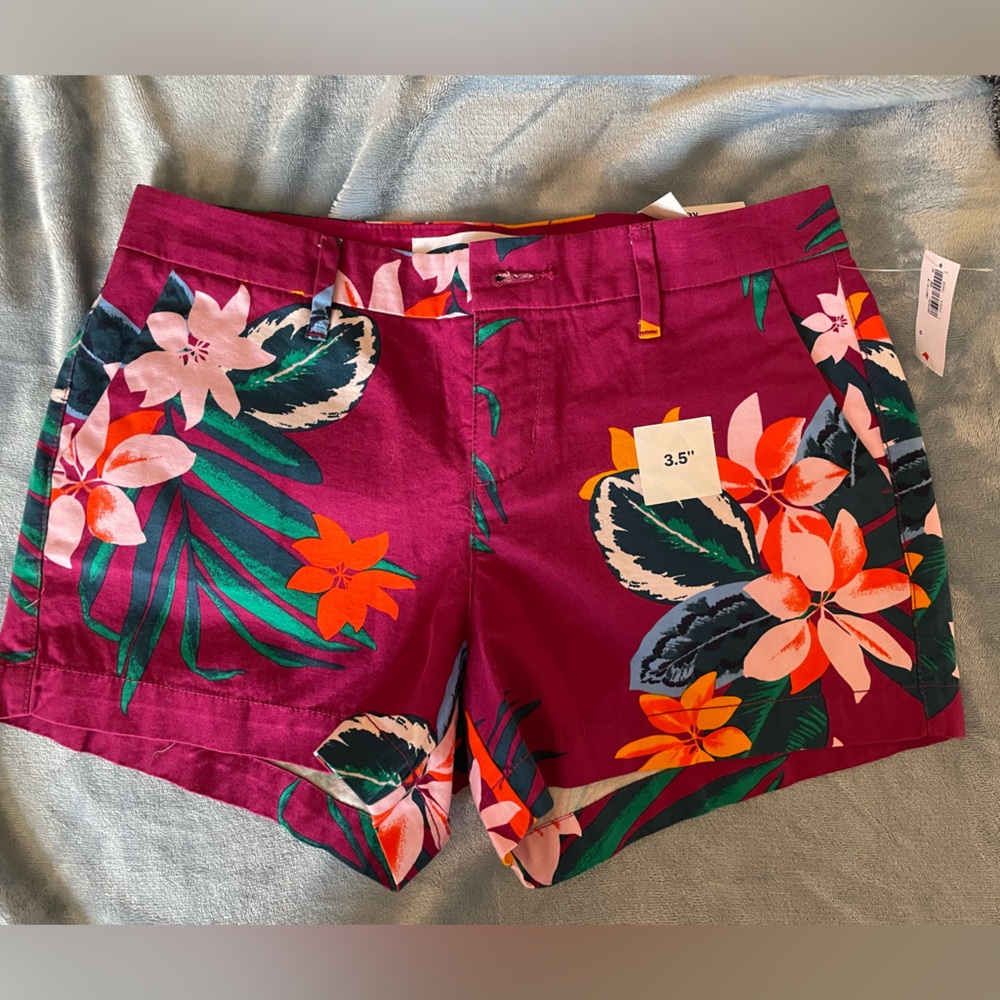 Brand new floral shorts.